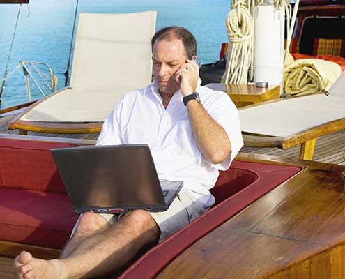 it-support-miami-fl-working-remotely-from-boat